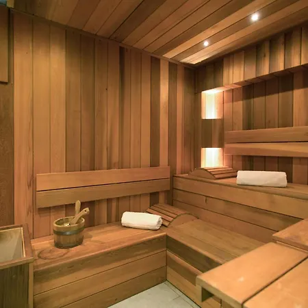 Elena 빌라 루트라키